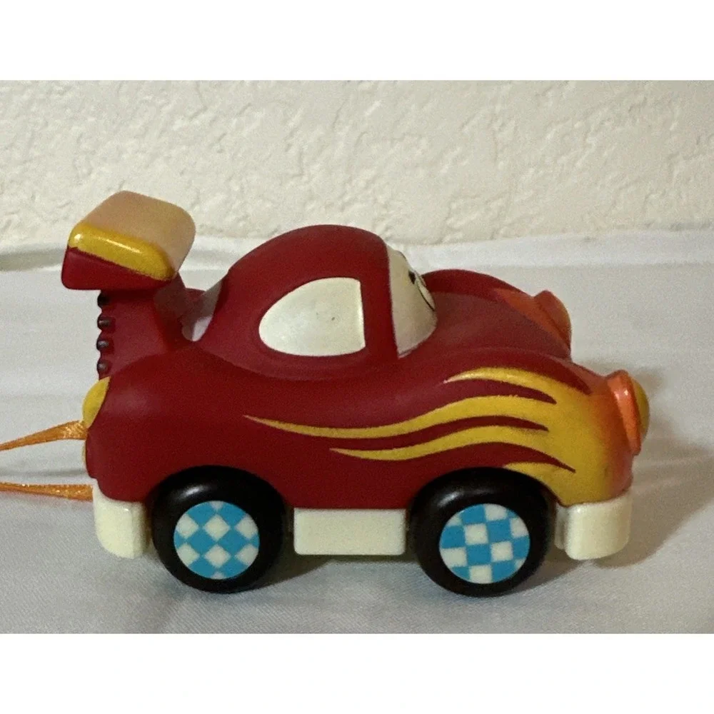 Battat Mini Wheeee-ls! Mini Pull-Back‎ Race Car Toy - Freddy Zoom